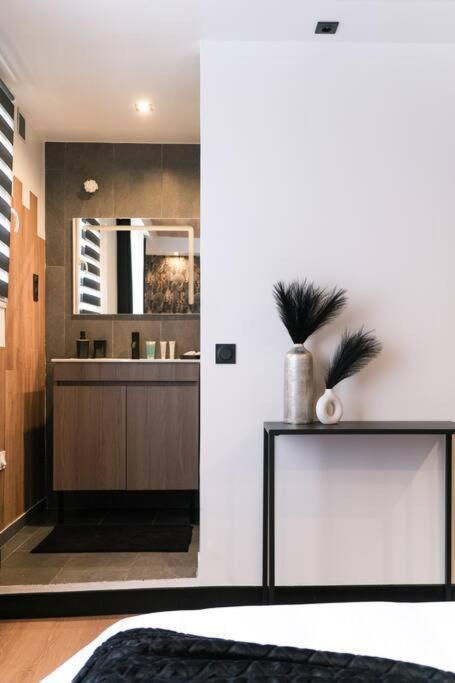 Le Black & White - 10 Min Orly, 3 Min Gare Juvisy Apartment Athis-Mons Luaran gambar