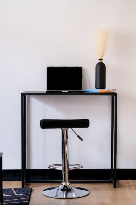 Le Black & White - 10 Min Orly, 3 Min Gare Juvisy Apartment Athis-Mons Luaran gambar