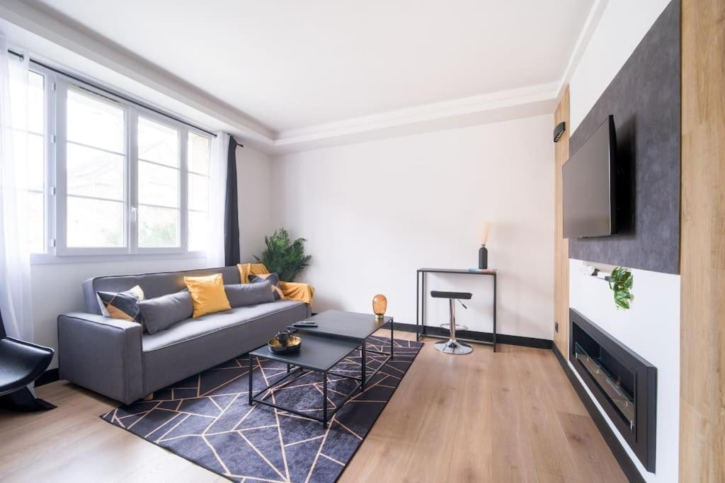 Le Black & White - 10 Min Orly, 3 Min Gare Juvisy Apartment Athis-Mons Luaran gambar