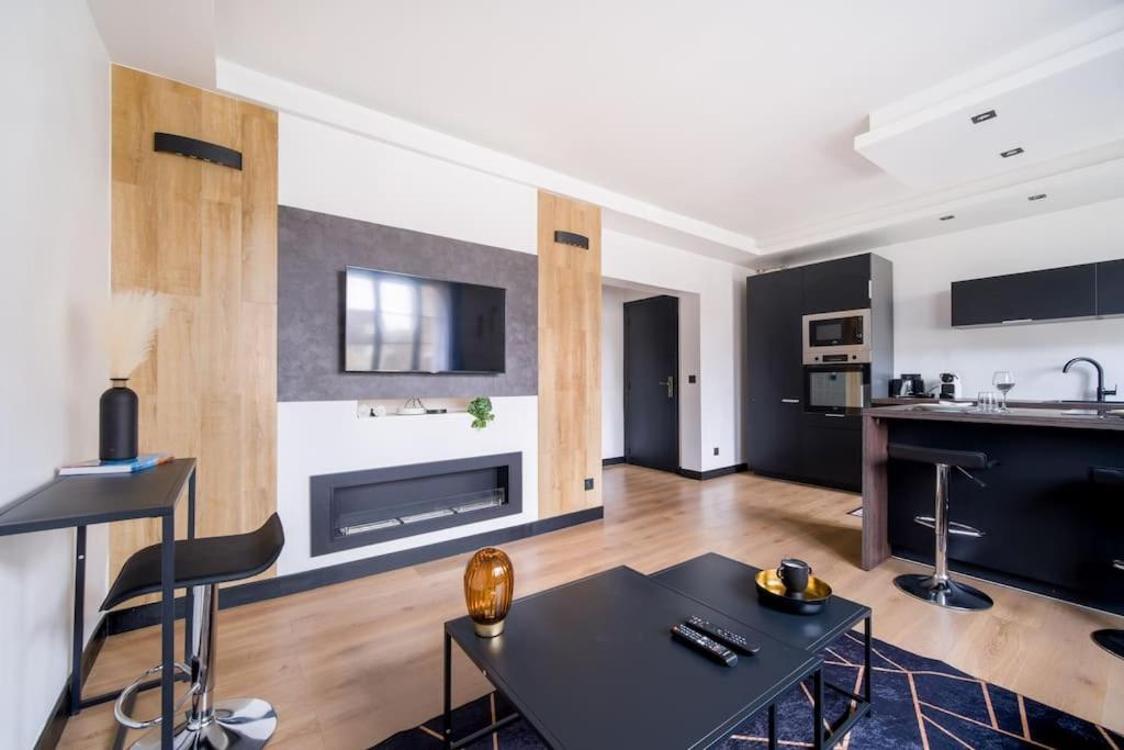Le Black & White - 10 Min Orly, 3 Min Gare Juvisy Apartment Athis-Mons Luaran gambar